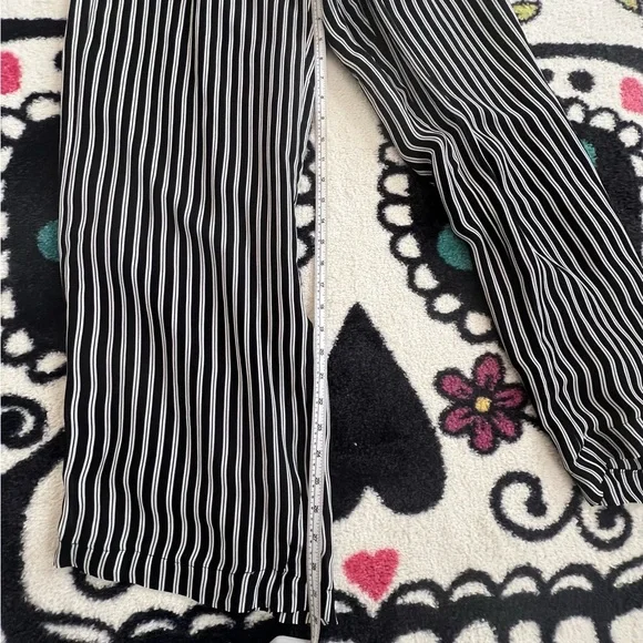 NWT MICHAELMichael Kors Stripe Straight Leg Pant Black & Cream Size 6